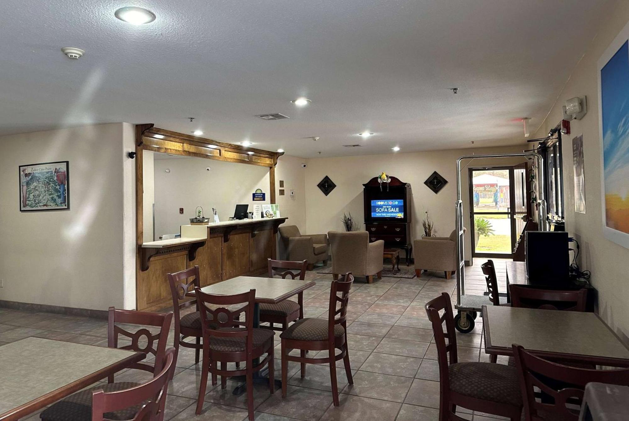 Days Inn & Suites By Wyndham Eunice Exterior photo